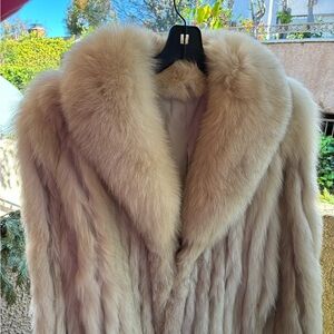 Elegant Cream Fox Fur Coat - Large